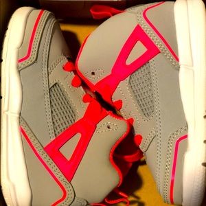 Toddler Jordan’s 6c NEW